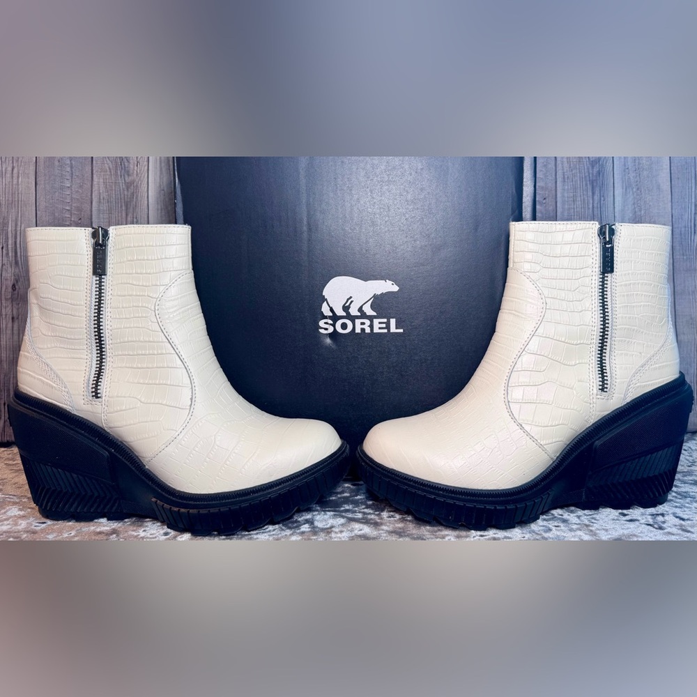 SOREL Ona Ave Wedge Boot in Chalk. Size 9 - Picture 6 of 13